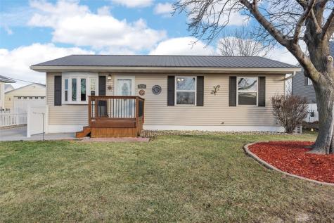 5730 D Avenue NW Cedar Rapids IA 52405