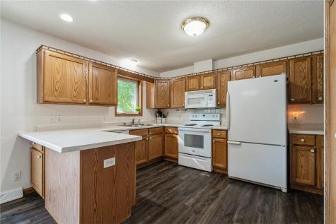 504 Prairie Hills Drive Central City IA 52214
