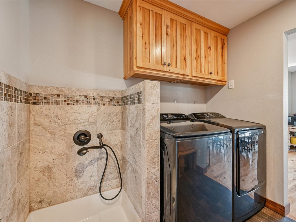 82 1st Street Court Atkins IA 52206