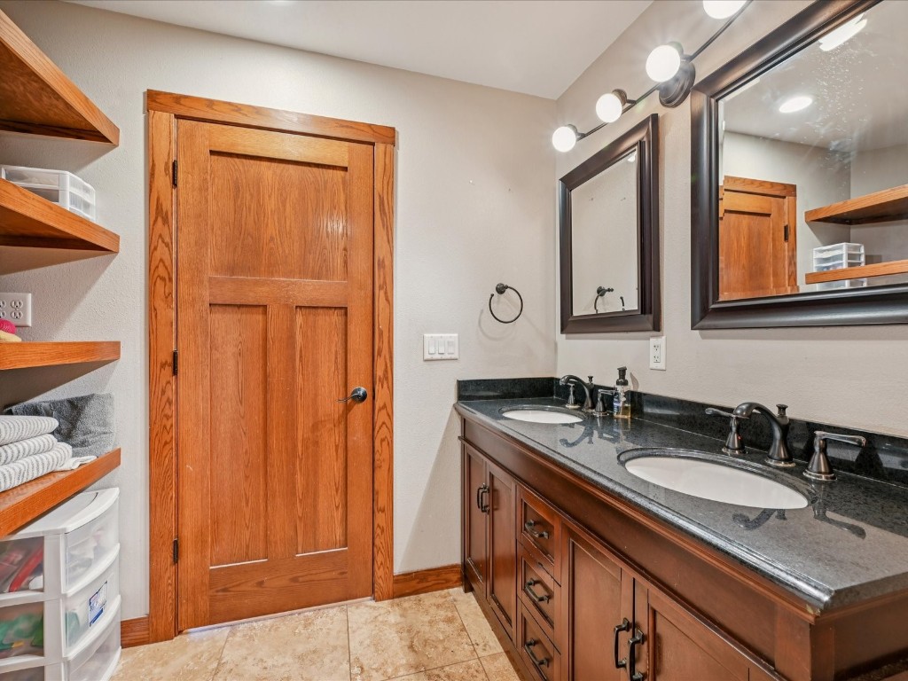 82 1st Street Court Atkins IA 52206