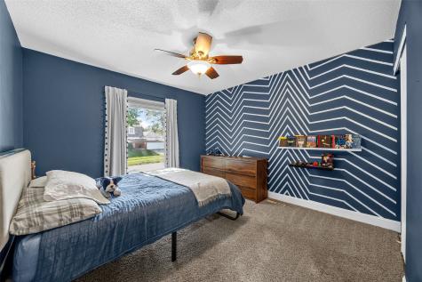 140 Carnaby Drive NE Cedar Rapids IA 52402