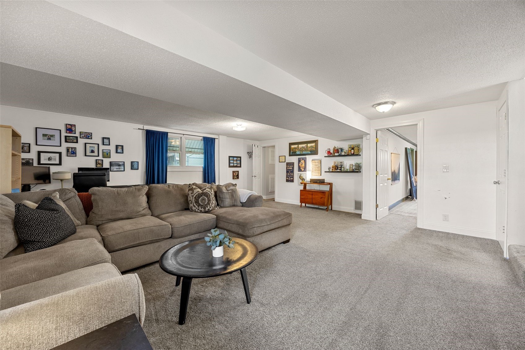 140 Carnaby Drive NE Cedar Rapids IA 52402
