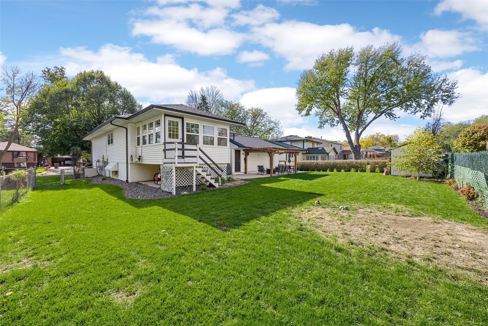 140 Carnaby Drive NE Cedar Rapids IA 52402