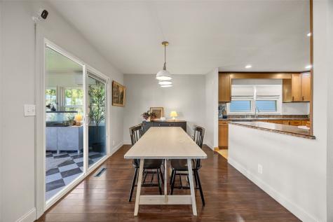 140 Carnaby Drive NE Cedar Rapids IA 52402