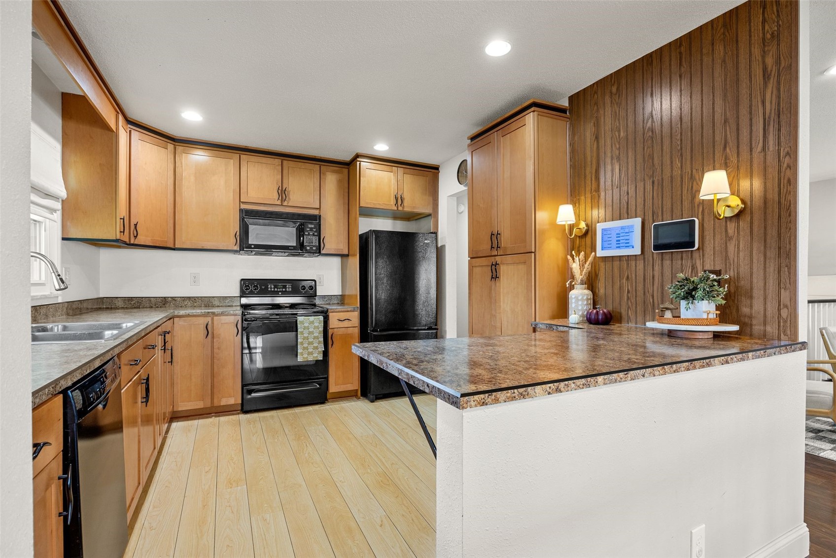 140 Carnaby Drive NE Cedar Rapids IA 52402