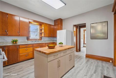 2921A 220th Street Winthrop IA 50682