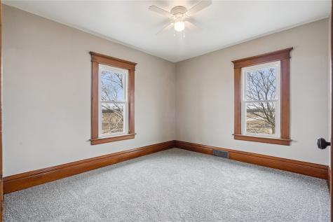 2921A 220th Street Winthrop IA 50682
