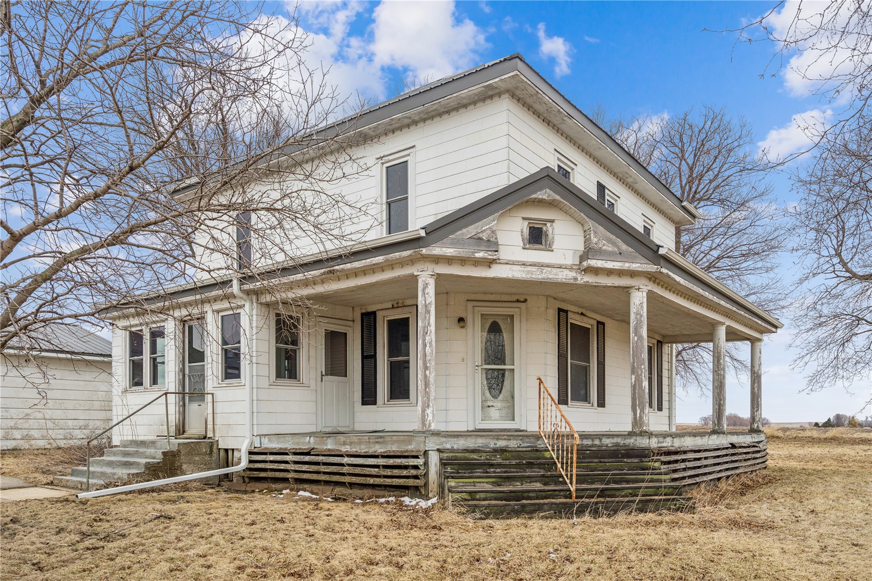 2921A 220th Street Winthrop IA 50682