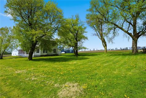 2921A 220th Street Winthrop IA 50682