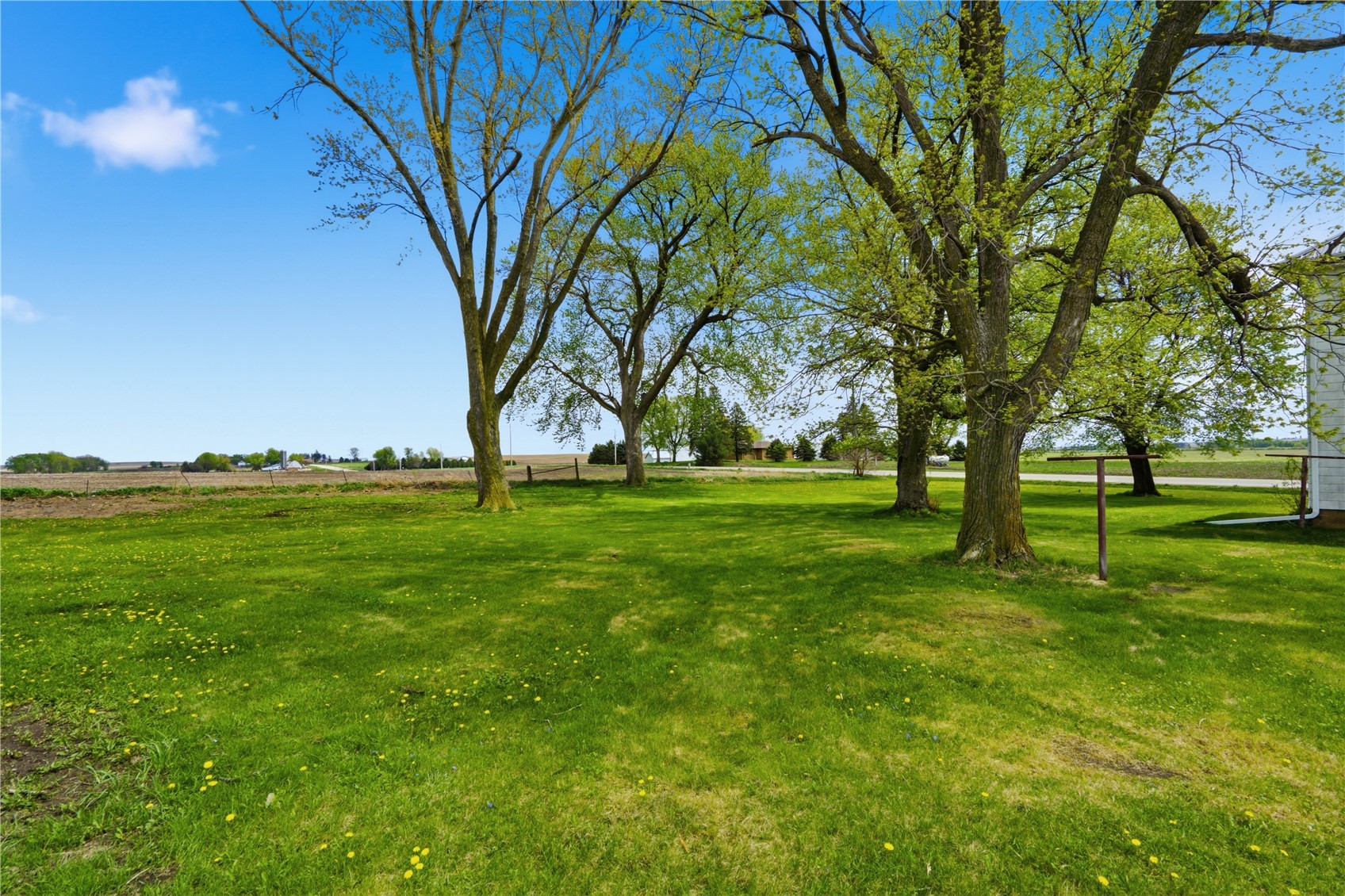 2921A 220th Street Winthrop IA 50682