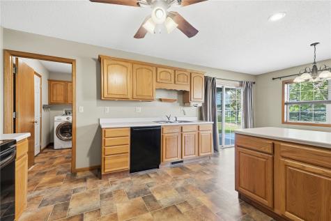 110 W 34th Avenue Marion IA 52302