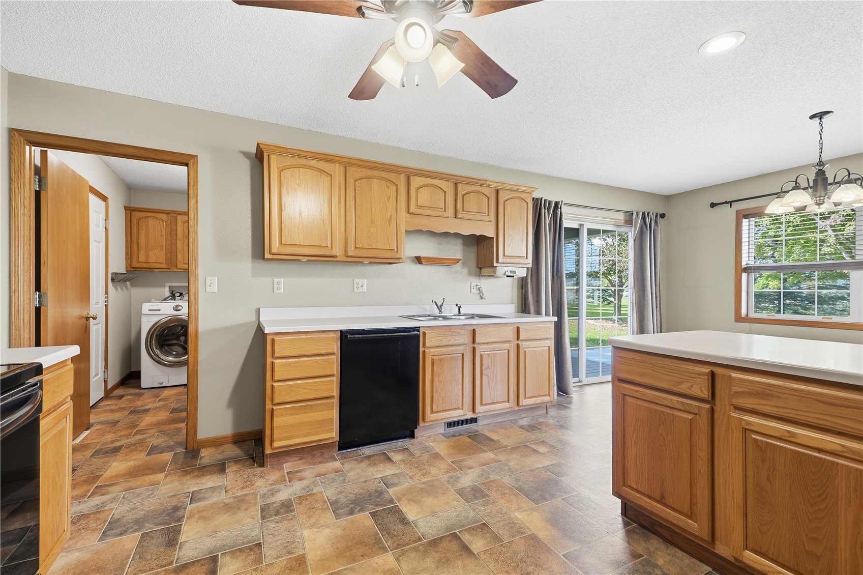 110 W 34th Avenue Marion IA 52302