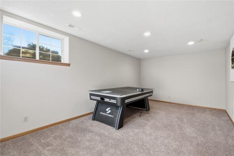 110 W 34th Avenue Marion IA 52302