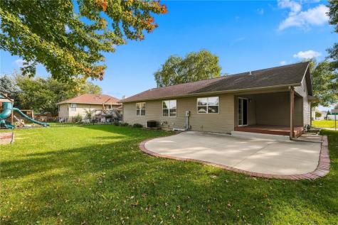 110 W 34th Avenue Marion IA 52302