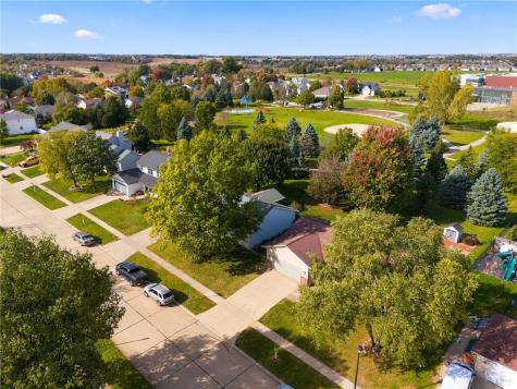 110 W 34th Avenue Marion IA 52302