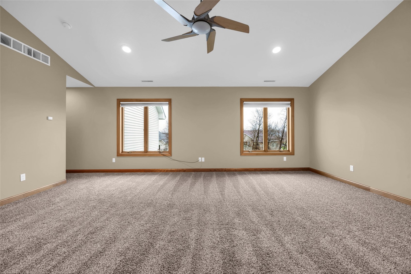 545 Evergreen Lane Robins IA 52328
