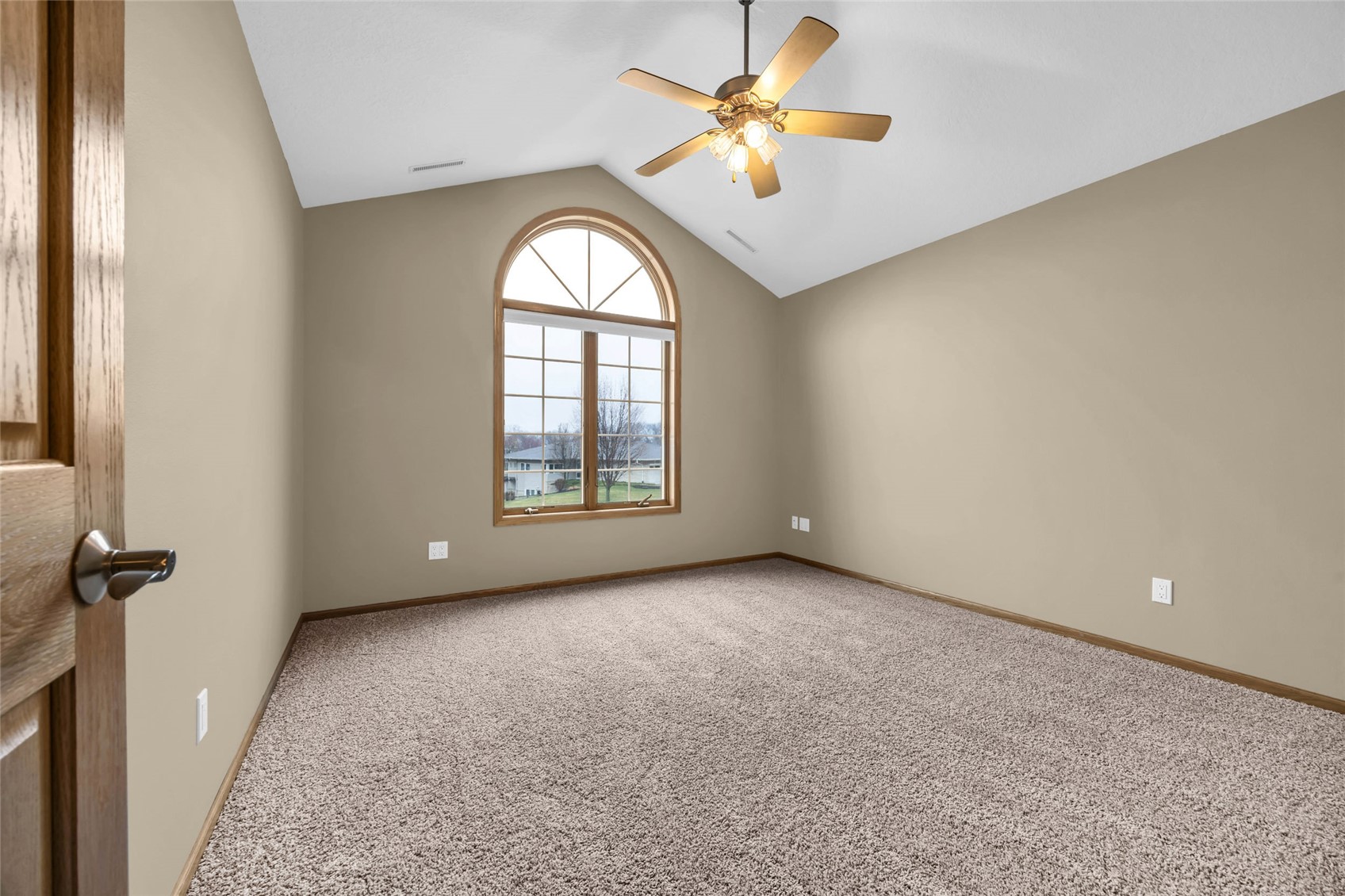 545 Evergreen Lane Robins IA 52328