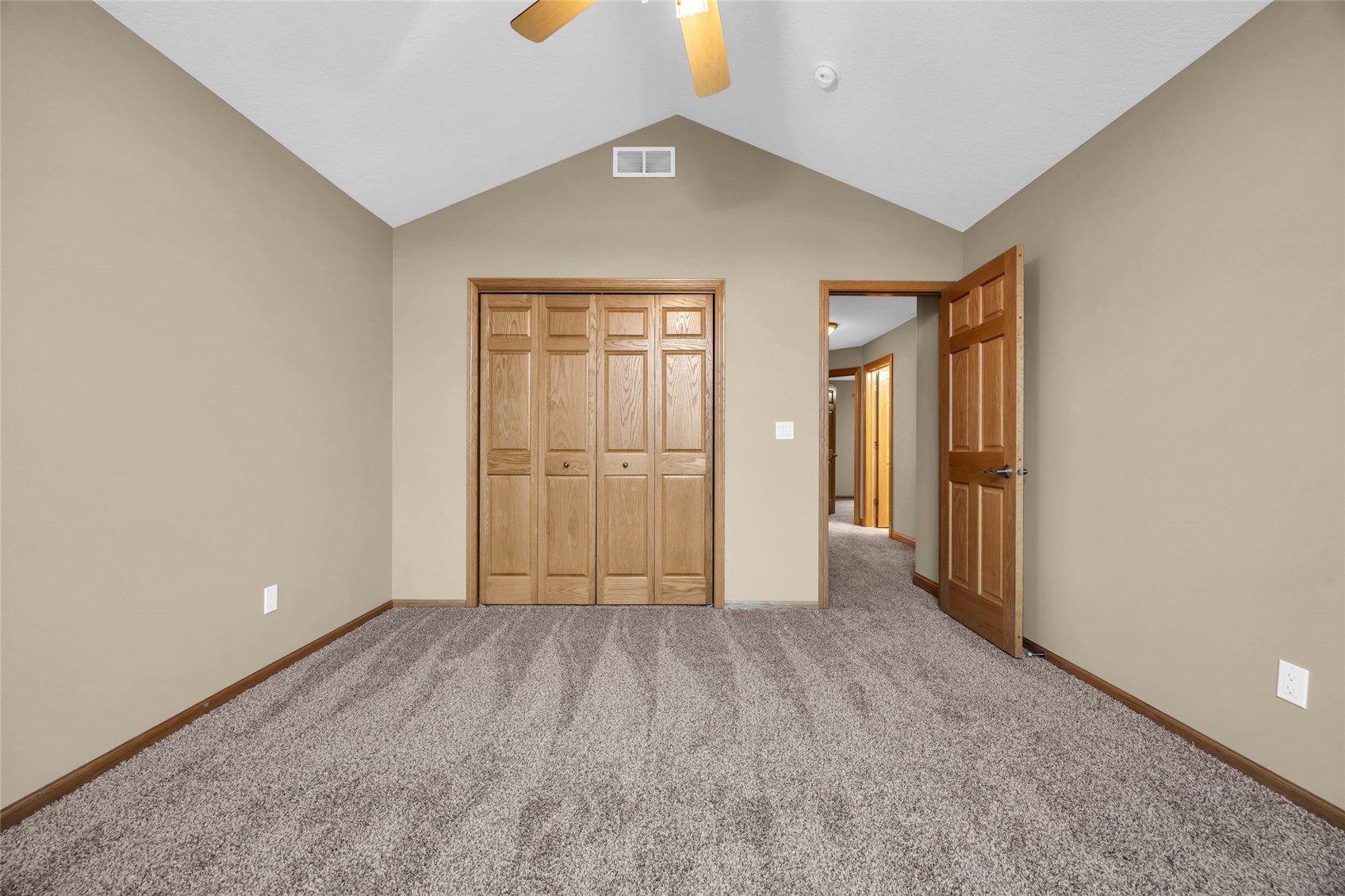545 Evergreen Lane Robins IA 52328