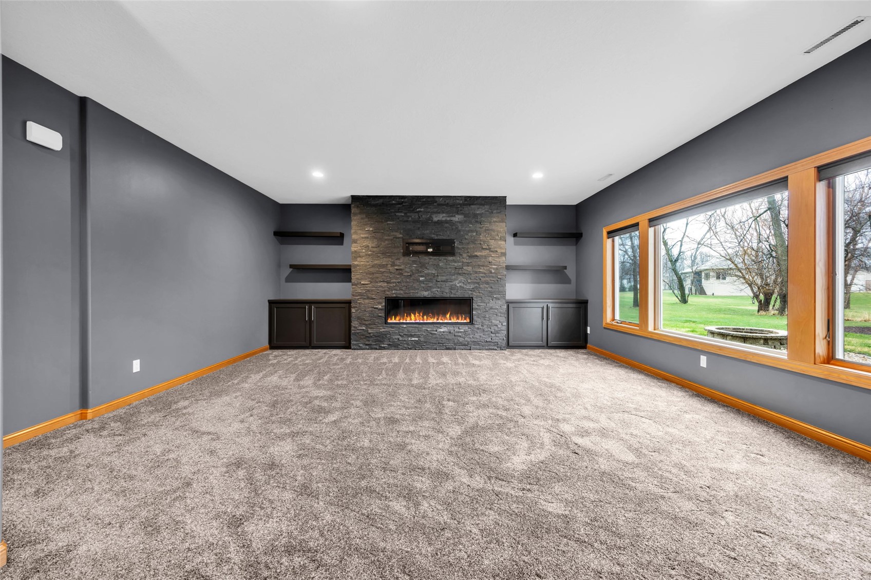 545 Evergreen Lane Robins IA 52328