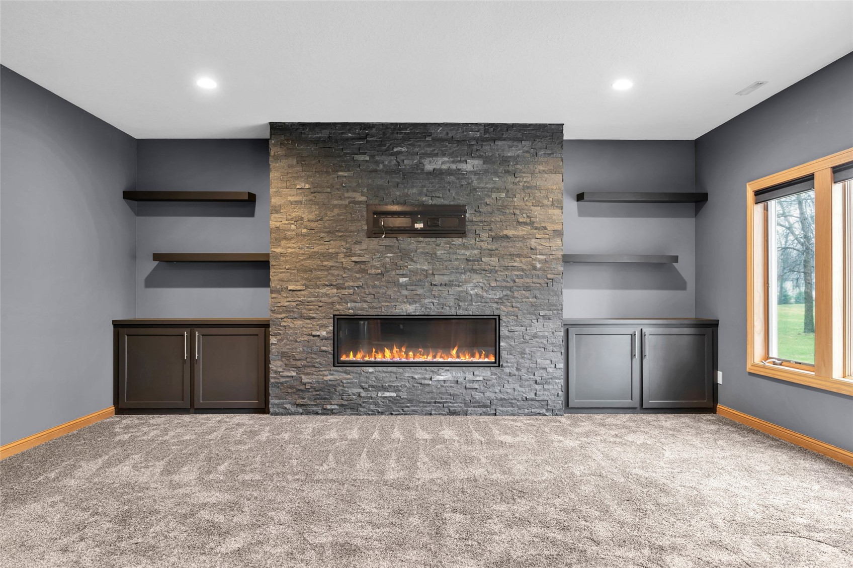 545 Evergreen Lane Robins IA 52328