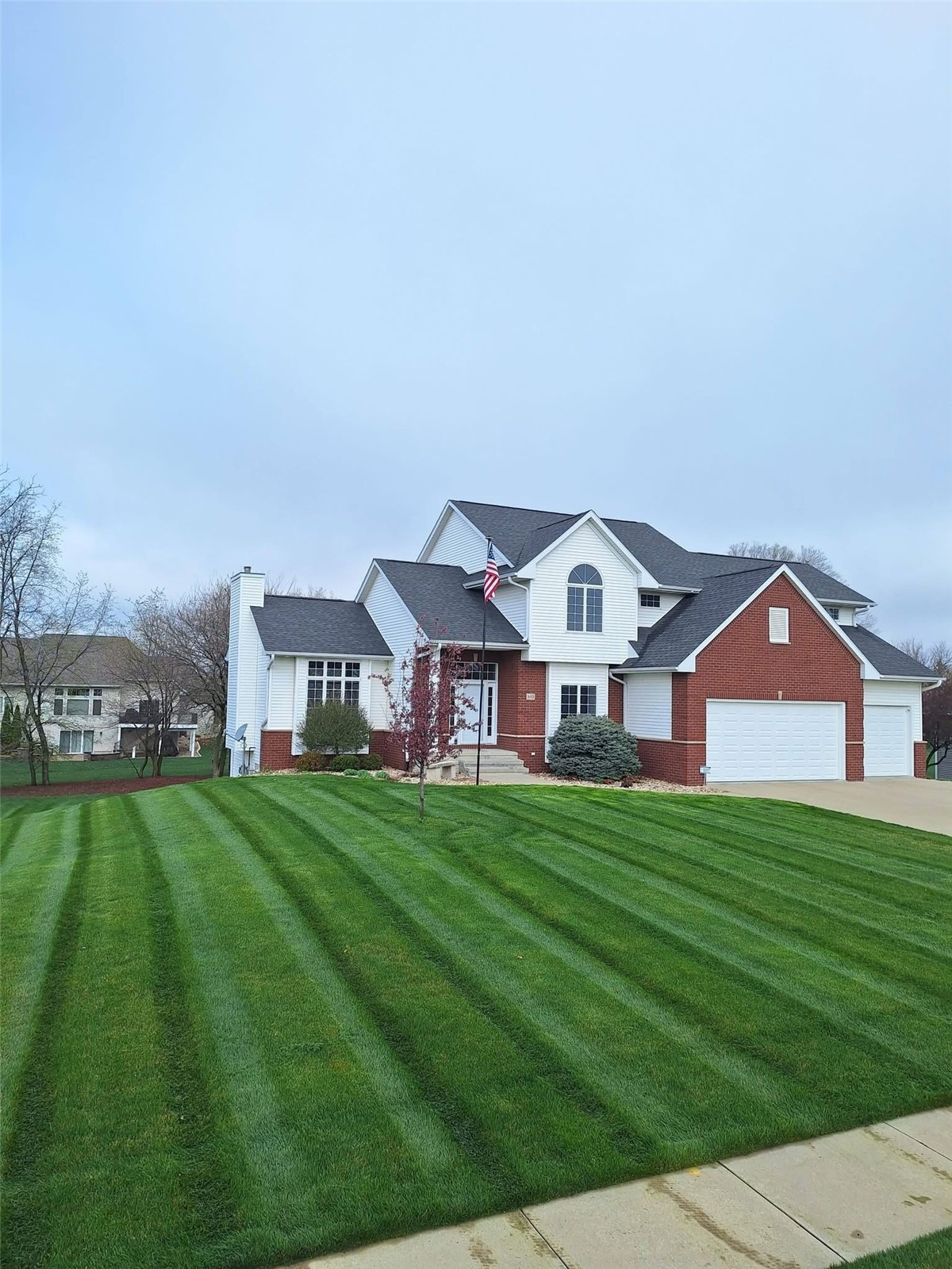 545 Evergreen Lane Robins IA 52328