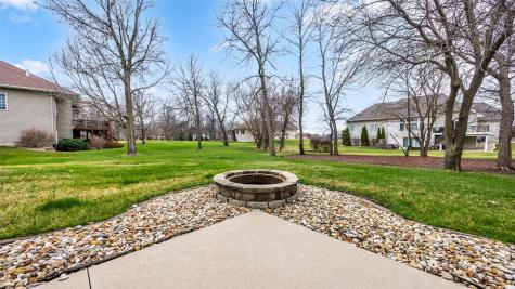 545 Evergreen Lane Robins IA 52328