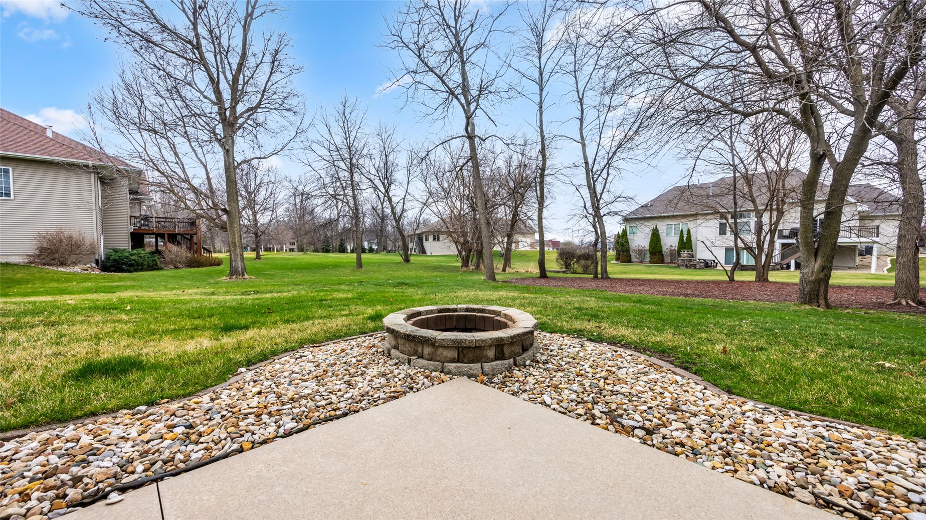545 Evergreen Lane Robins IA 52328