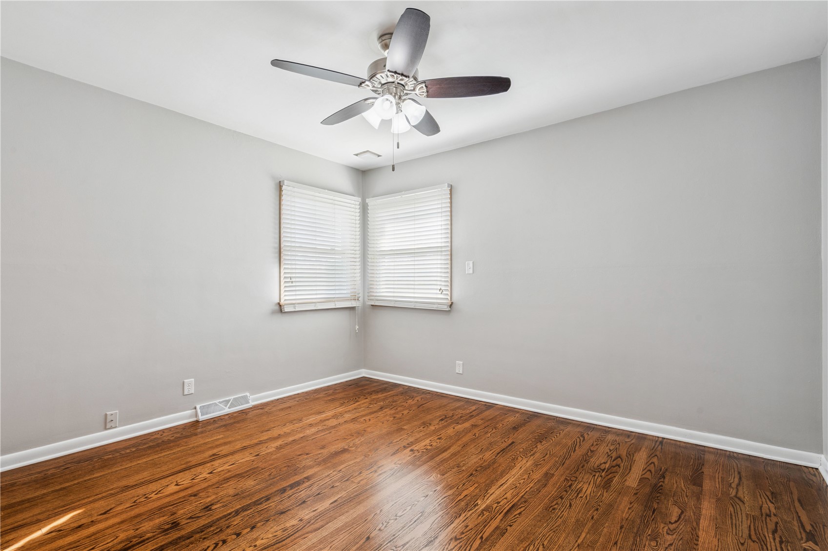 705 Grantwood Drive SE Cedar Rapids IA 52403