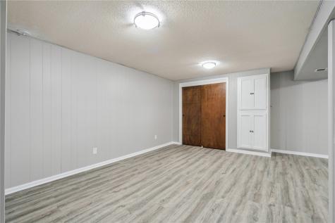 705 Grantwood Drive SE Cedar Rapids IA 52403