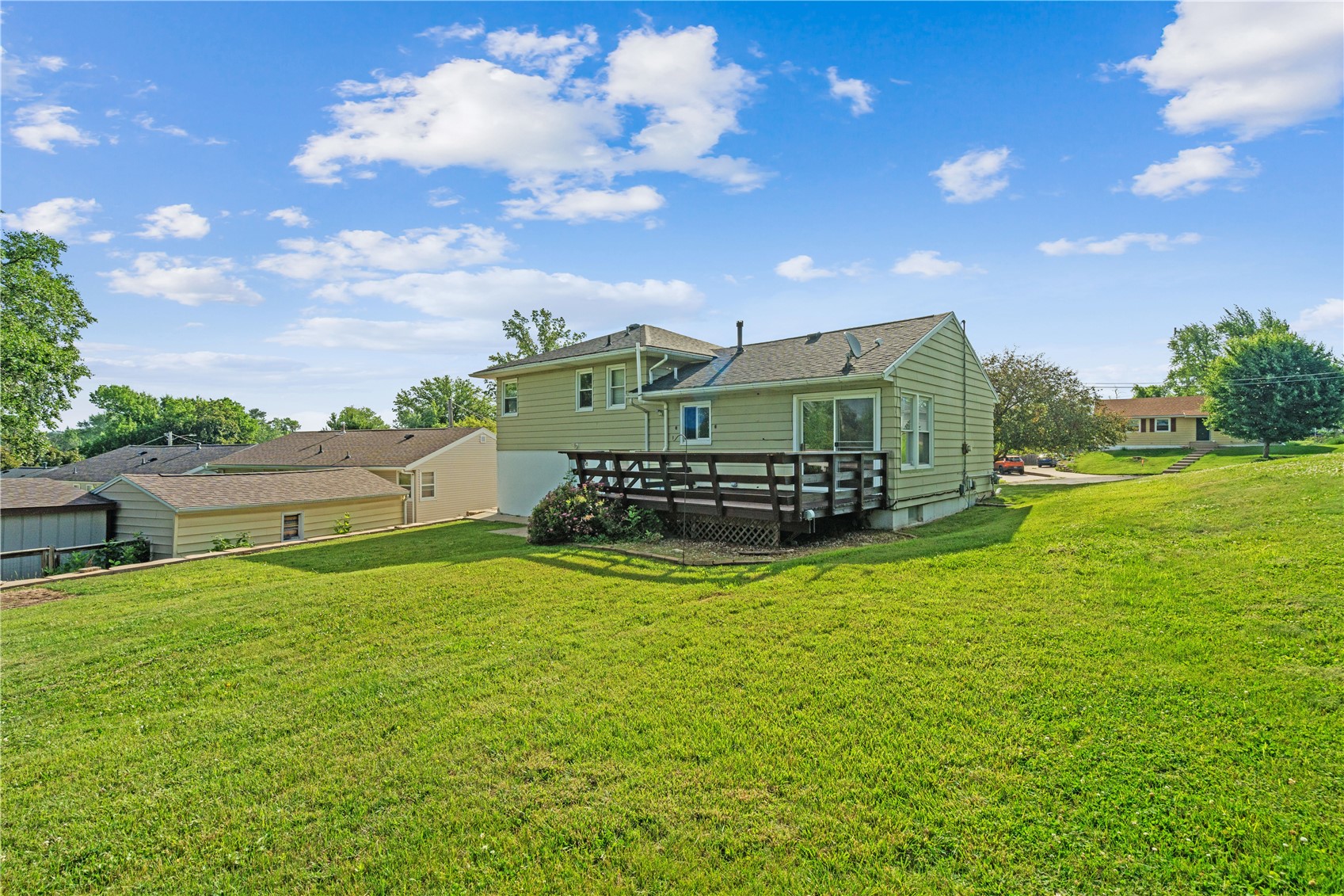 705 Grantwood Drive SE Cedar Rapids IA 52403