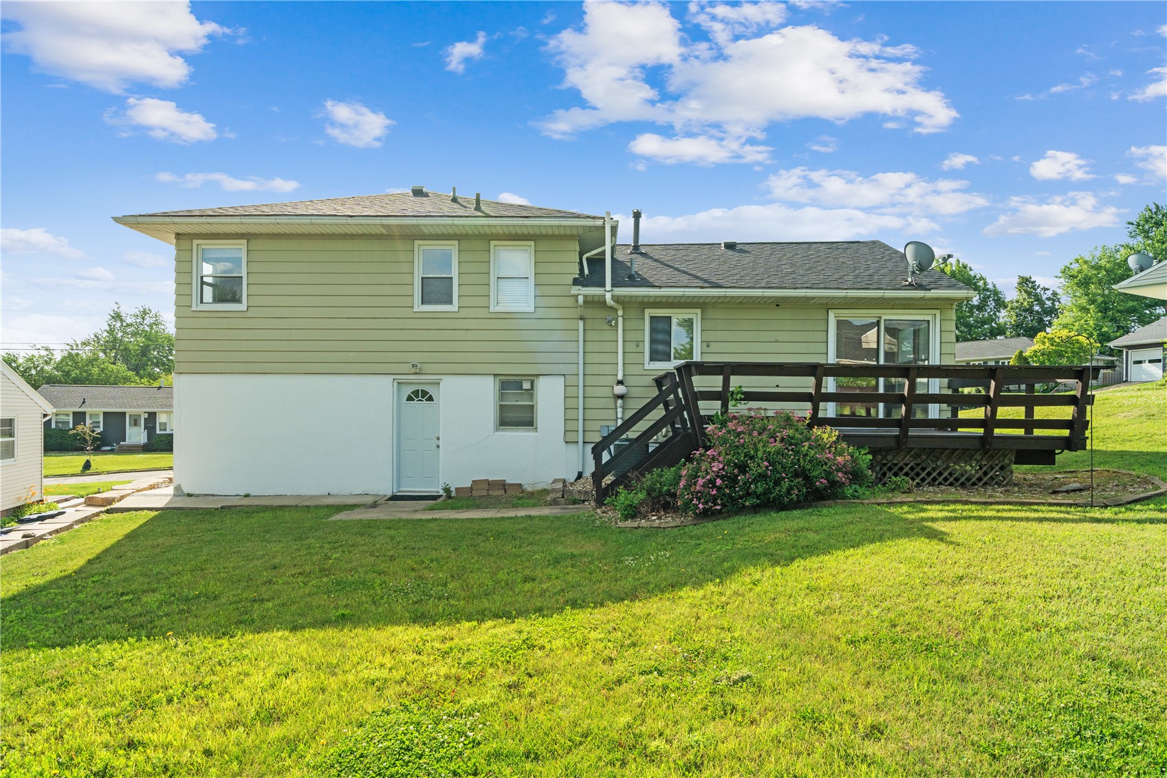 705 Grantwood Drive SE Cedar Rapids IA 52403