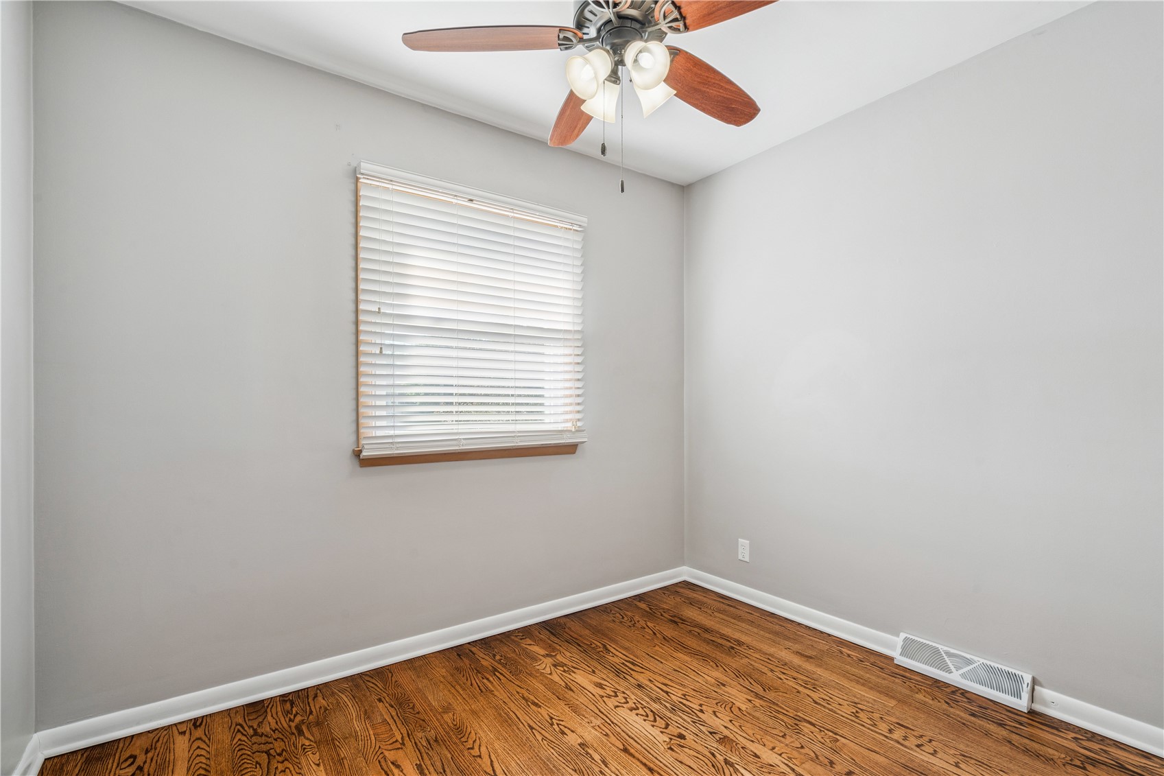 705 Grantwood Drive SE Cedar Rapids IA 52403
