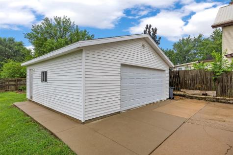 3330 Southland Street SW Cedar Rapids IA 52404