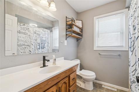 307 N John Street Mechanicsville IA 52306