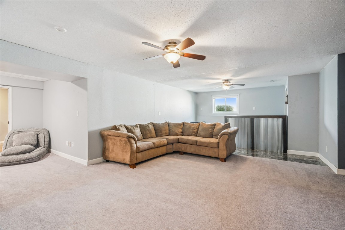 307 N John Street Mechanicsville IA 52306