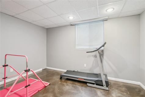 307 N John Street Mechanicsville IA 52306