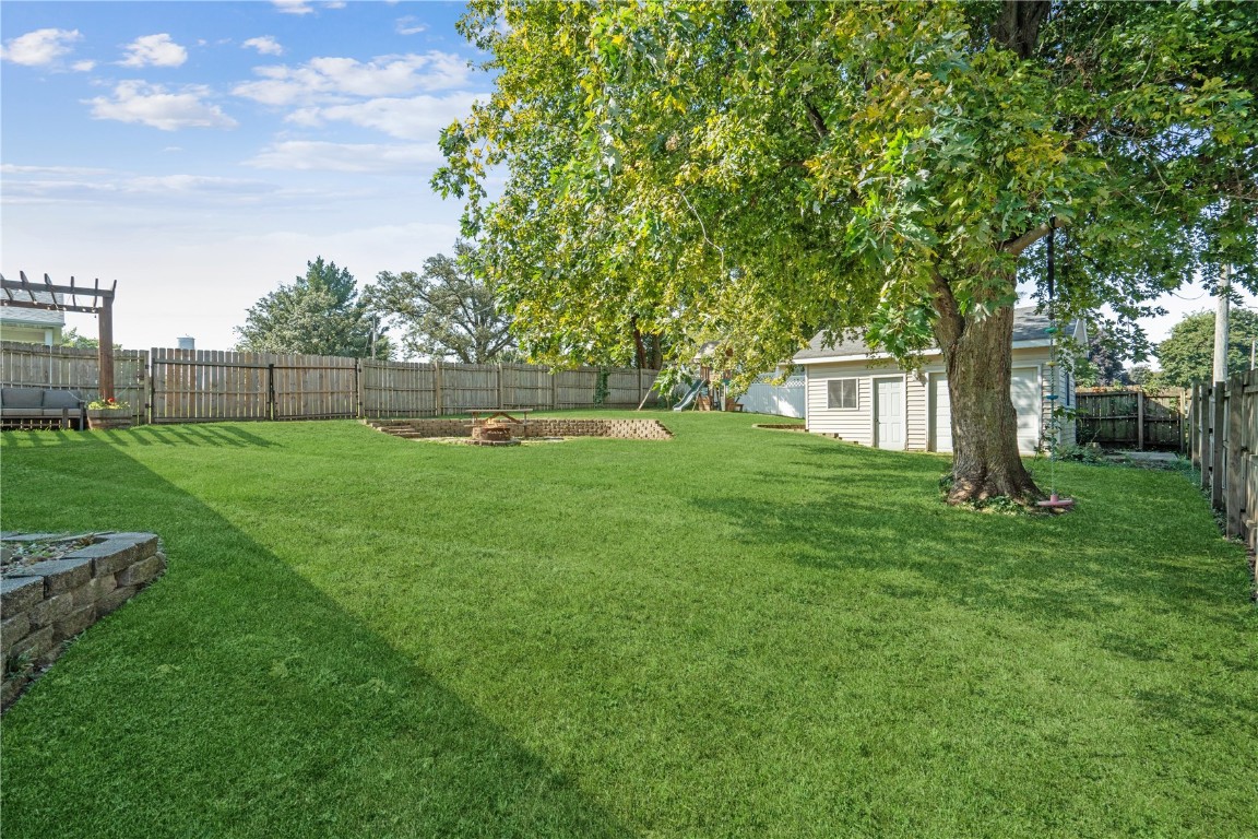 307 N John Street Mechanicsville IA 52306