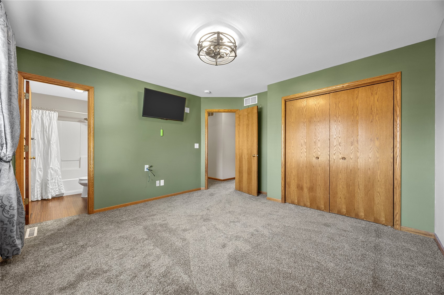 1210 Pacific Street Ely IA 52227