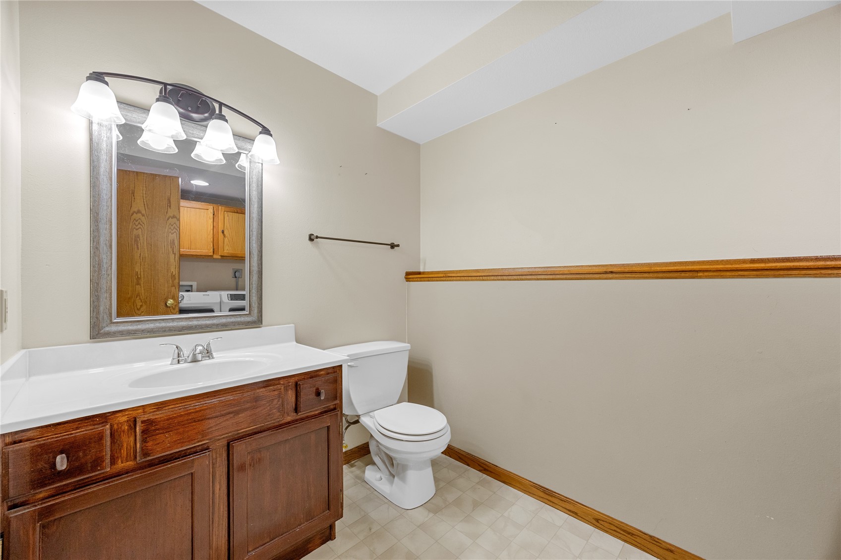 1210 Pacific Street Ely IA 52227