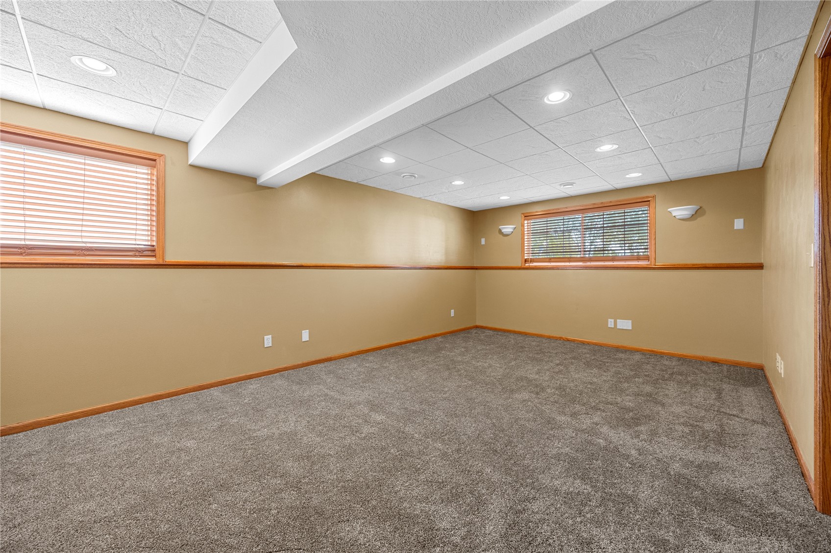 1210 Pacific Street Ely IA 52227
