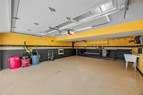 1210 Pacific Street Ely IA 52227