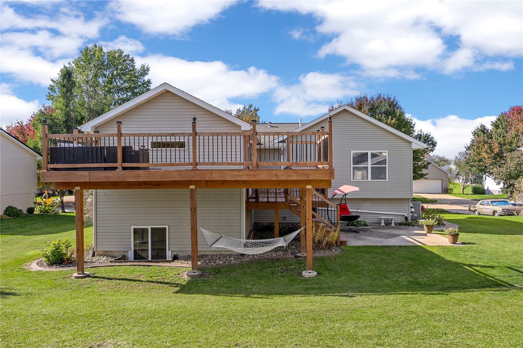 1210 Pacific Street Ely IA 52227