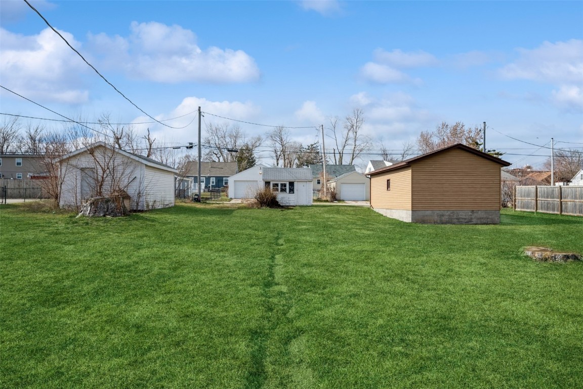 2418 1st Street SW Cedar Rapids IA 52404