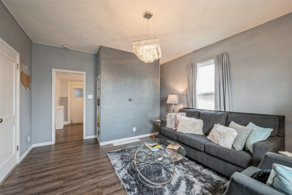 2418 1st Street SW Cedar Rapids IA 52404