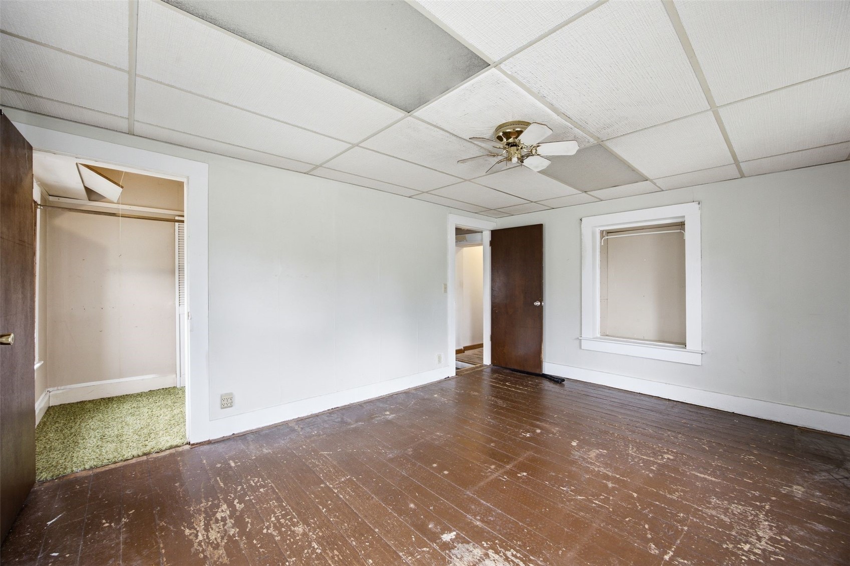401 E 4th Street Tipton IA 52772