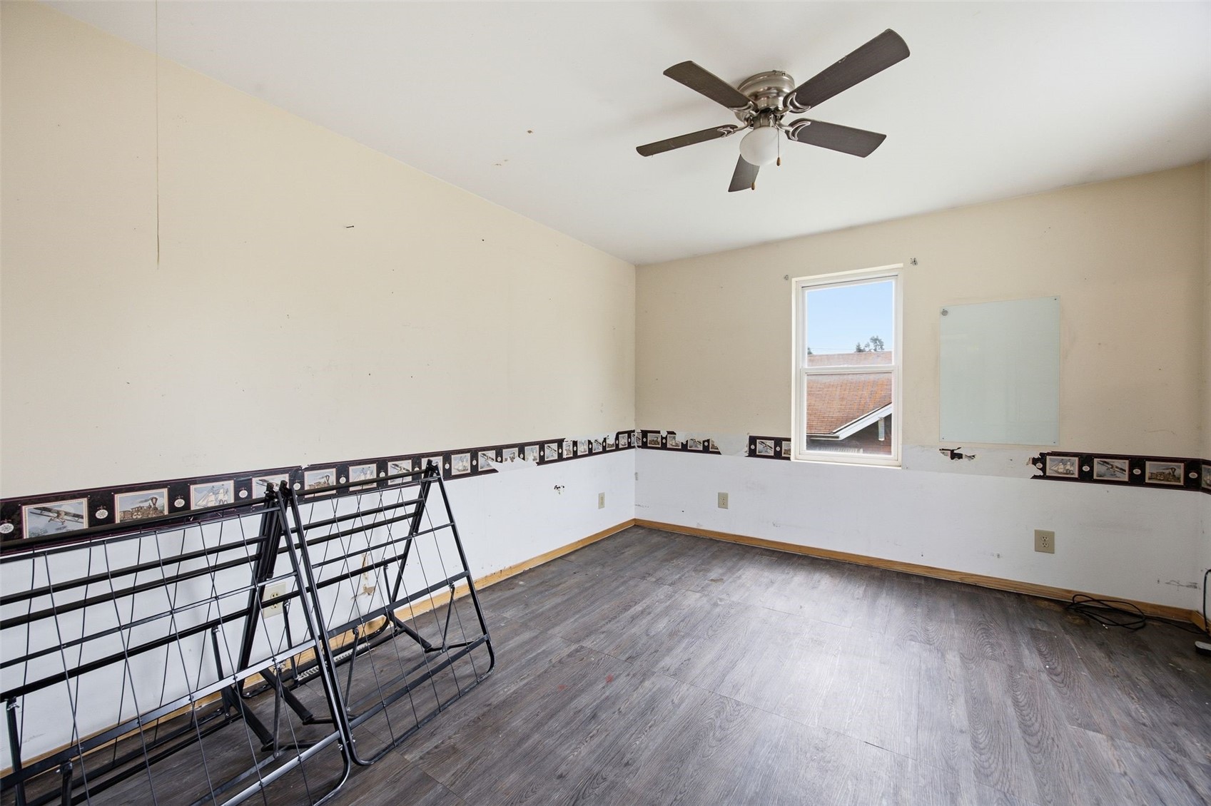 401 E 4th Street Tipton IA 52772