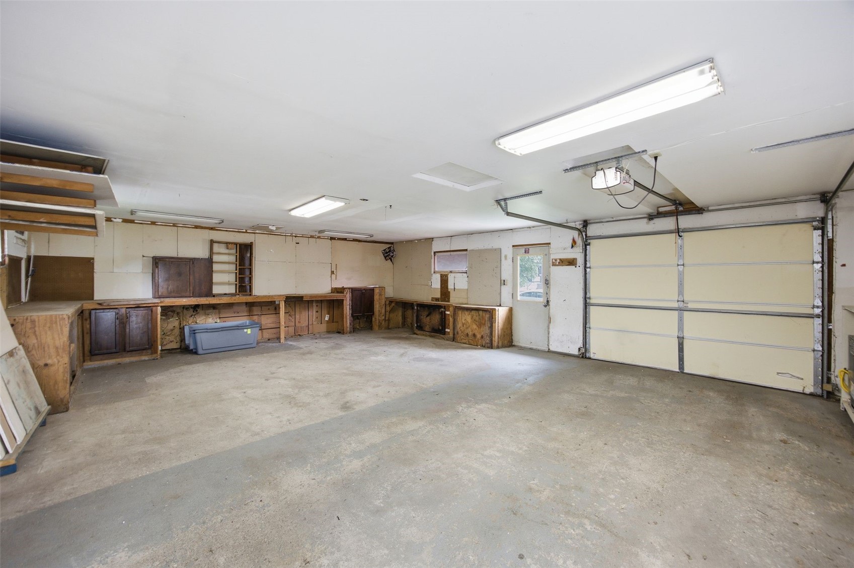 401 E 4th Street Tipton IA 52772