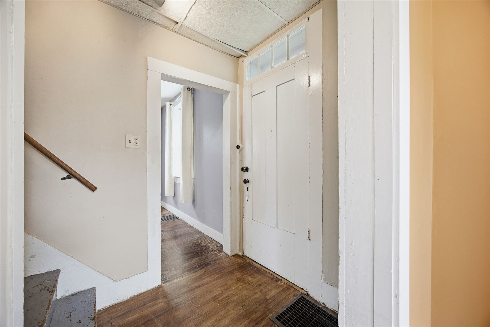 401 E 4th Street Tipton IA 52772