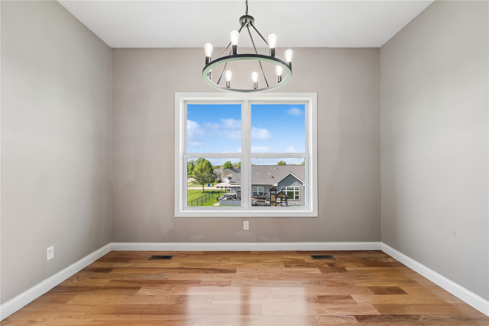 5012 Hay Field Court SW Cedar Rapids IA 52404