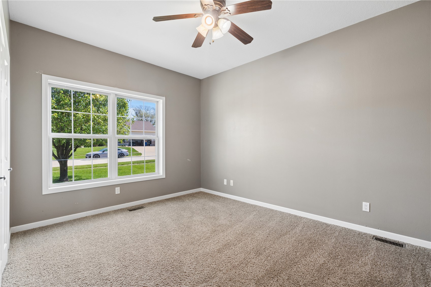 5012 Hay Field Court SW Cedar Rapids IA 52404